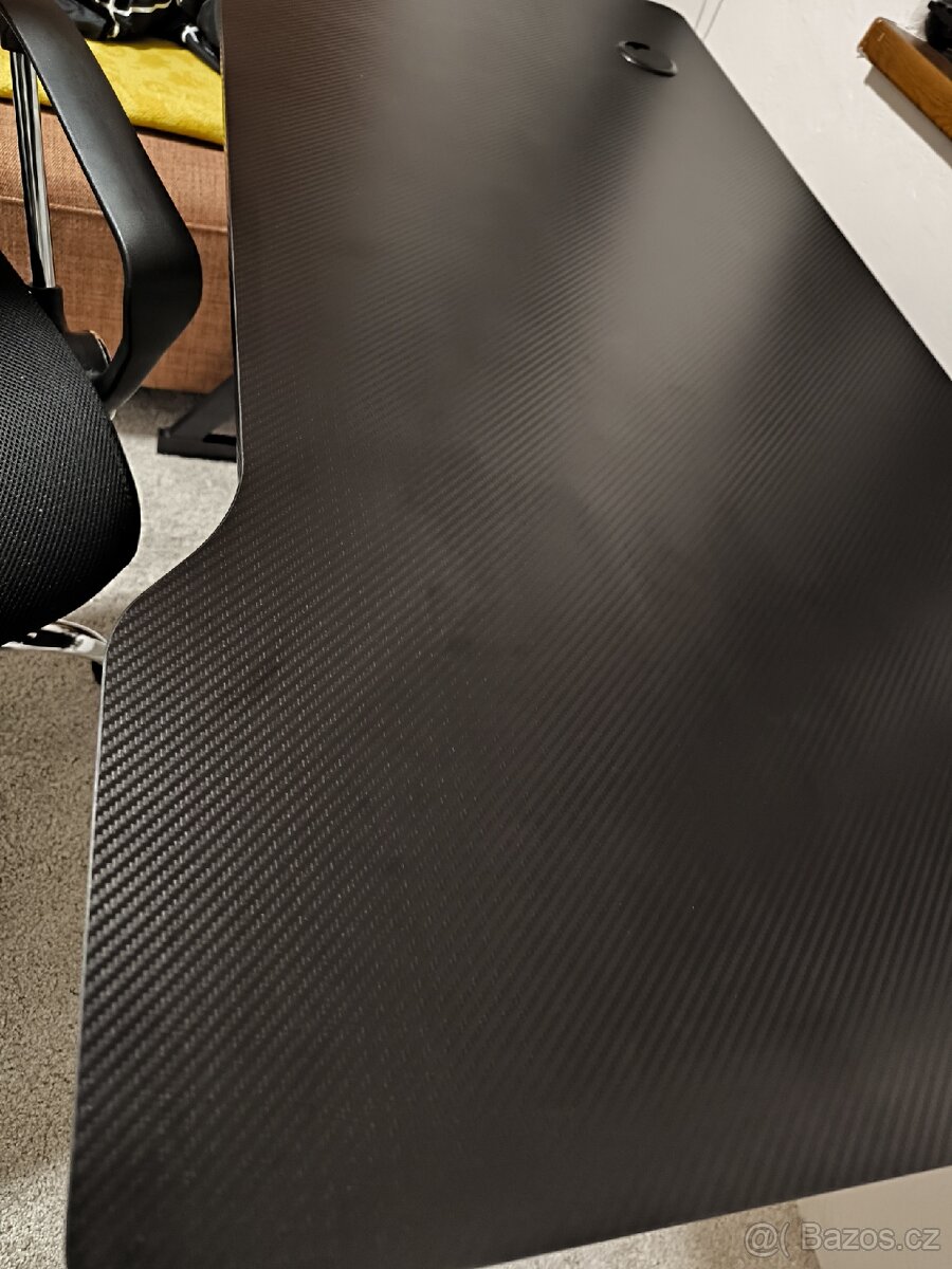 PC stůl a židle