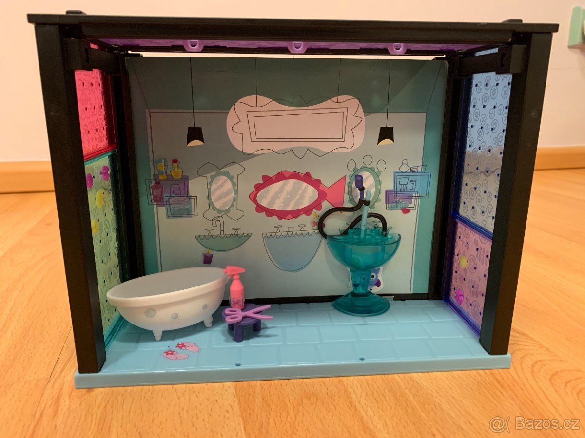 Domek title Pet Shop koupelna