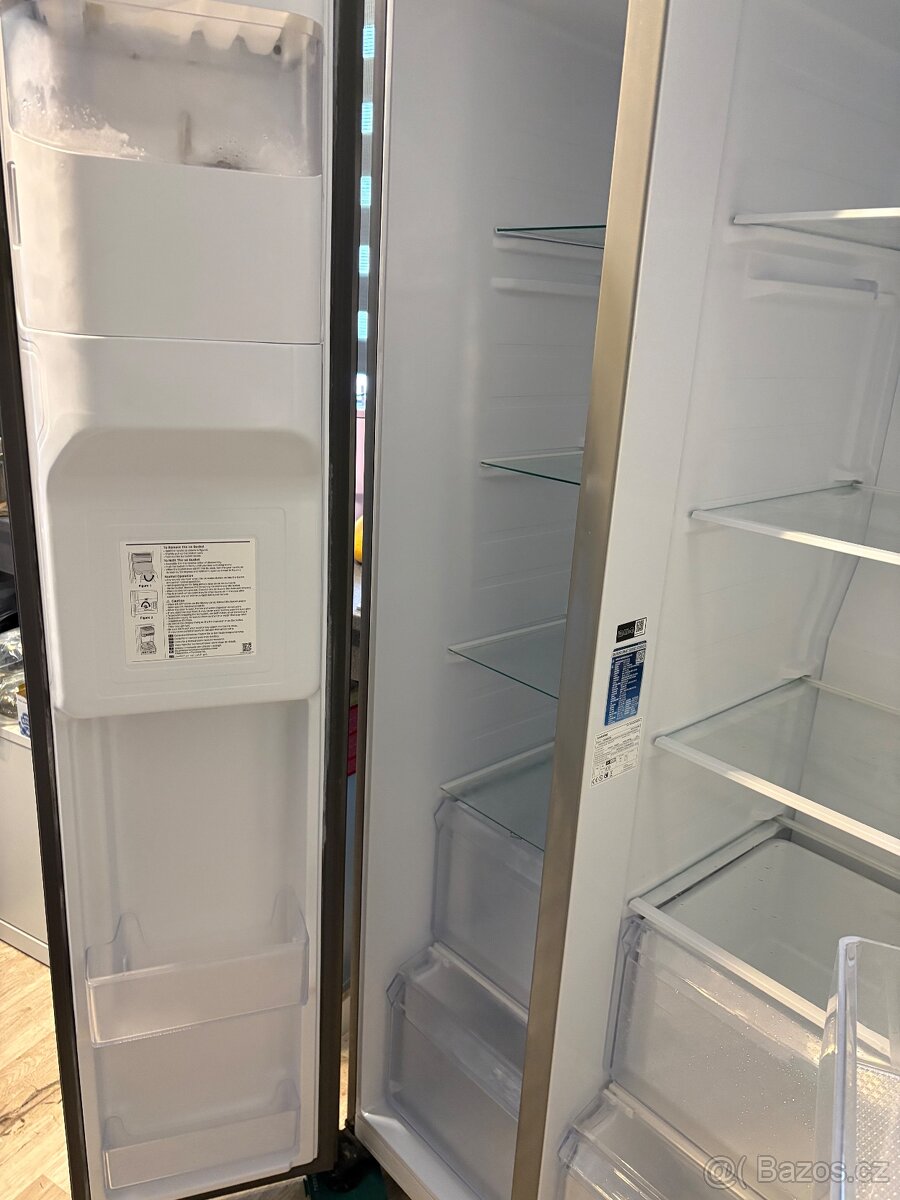 Americká lednice Samsung