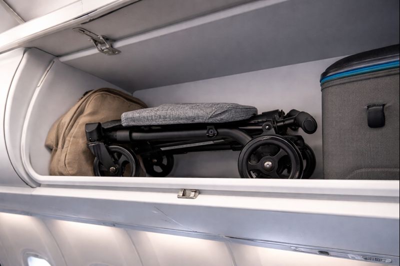 Kočárek do letadla 3v1