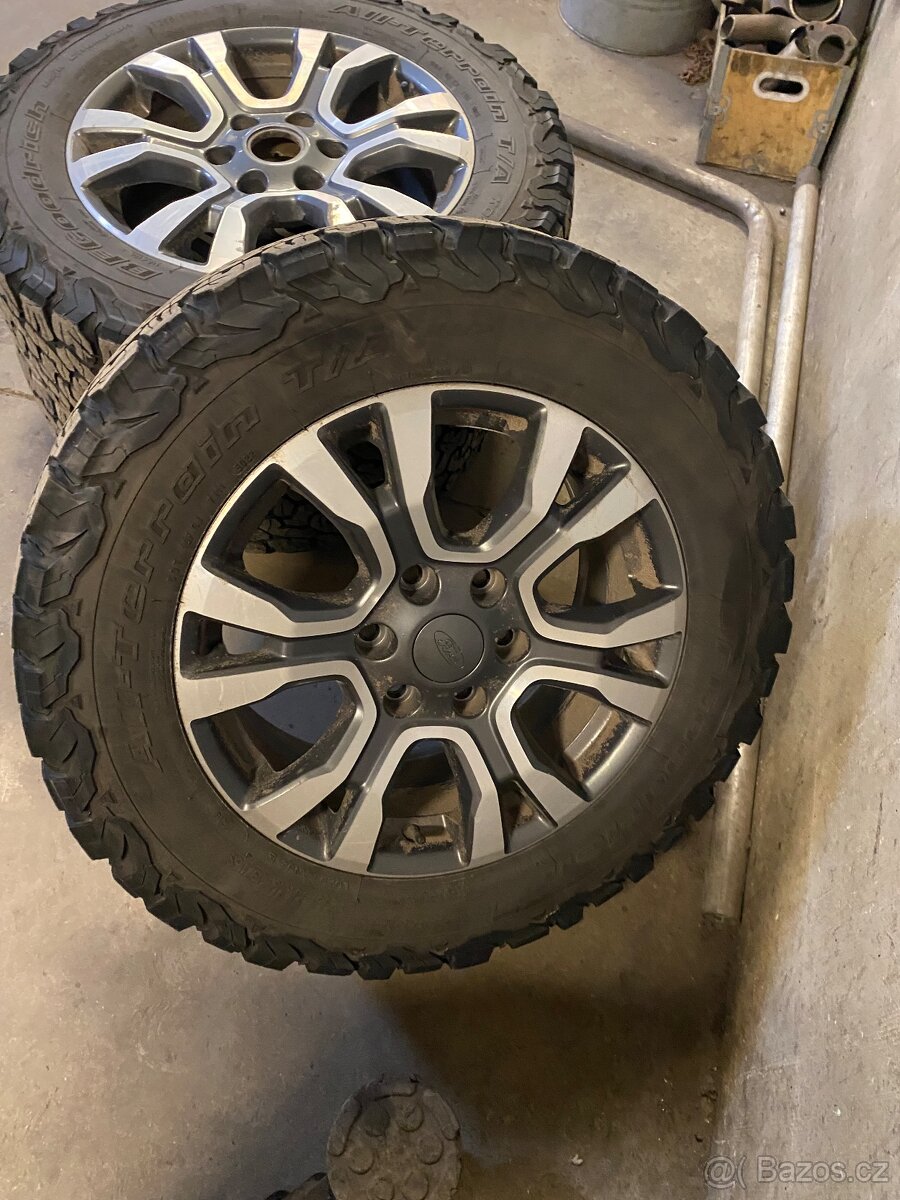 Zánovní Originál sada Ford Ranger