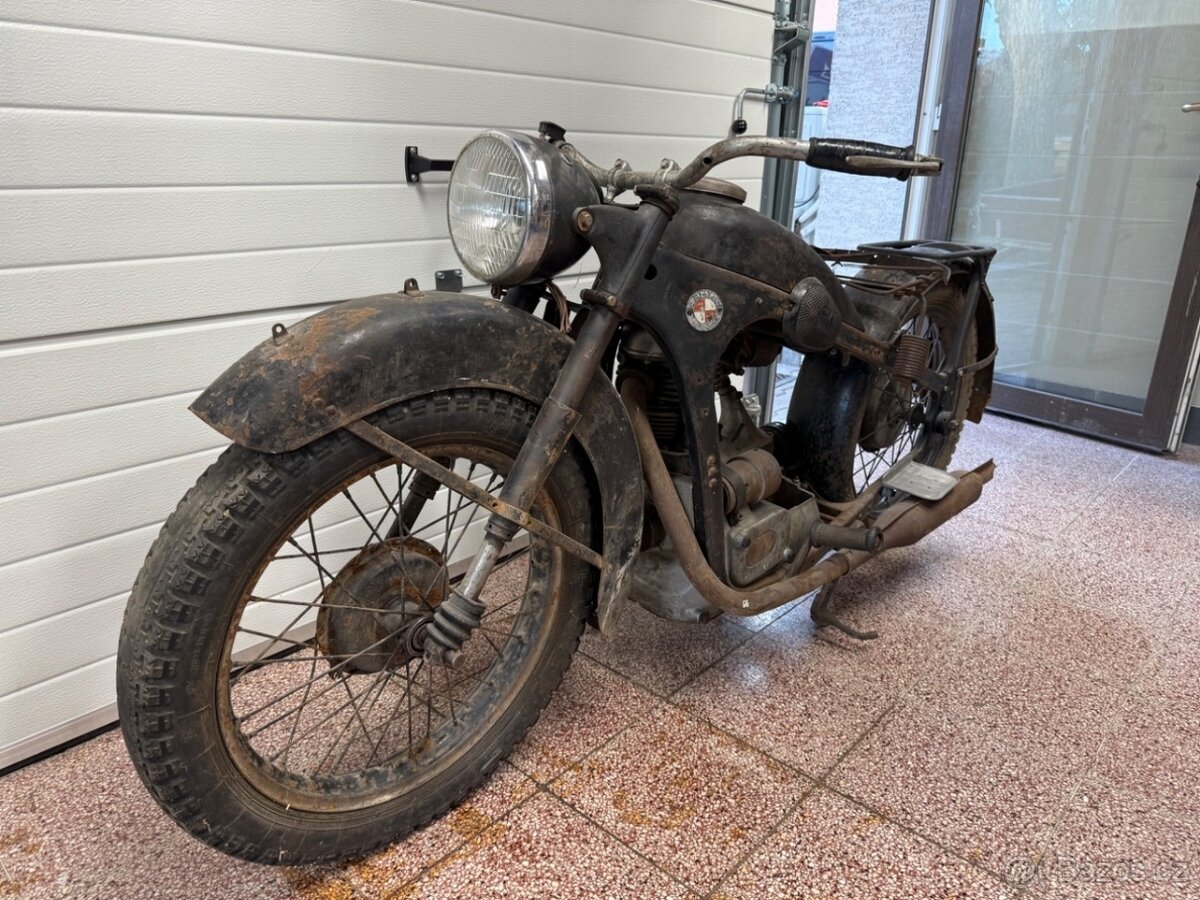 Historický motocykl BMW R35 - veterán, projekt