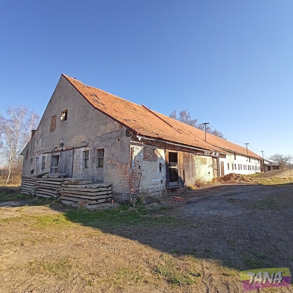Prodej zemědělská usedlost, 800 m2 - Dolní Chvatliny - Manči