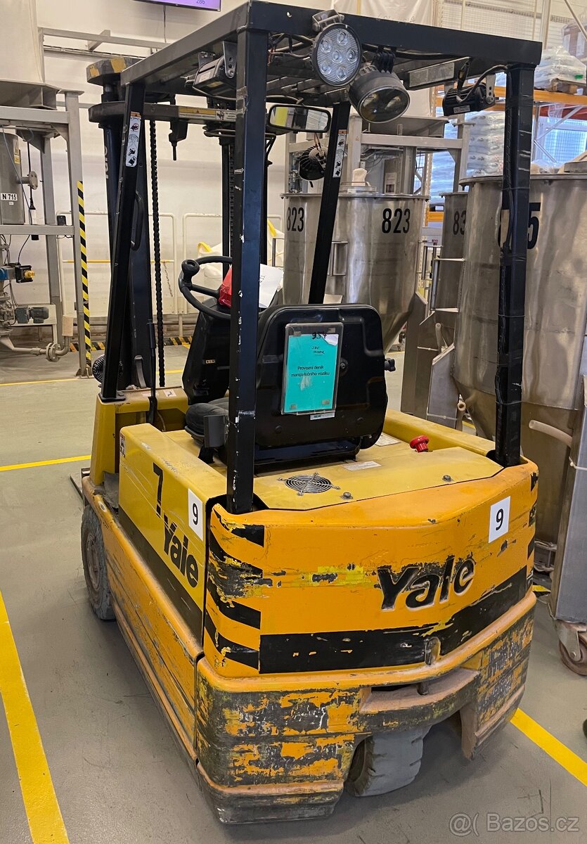 Elektrický vozík Yale ERP15RCF