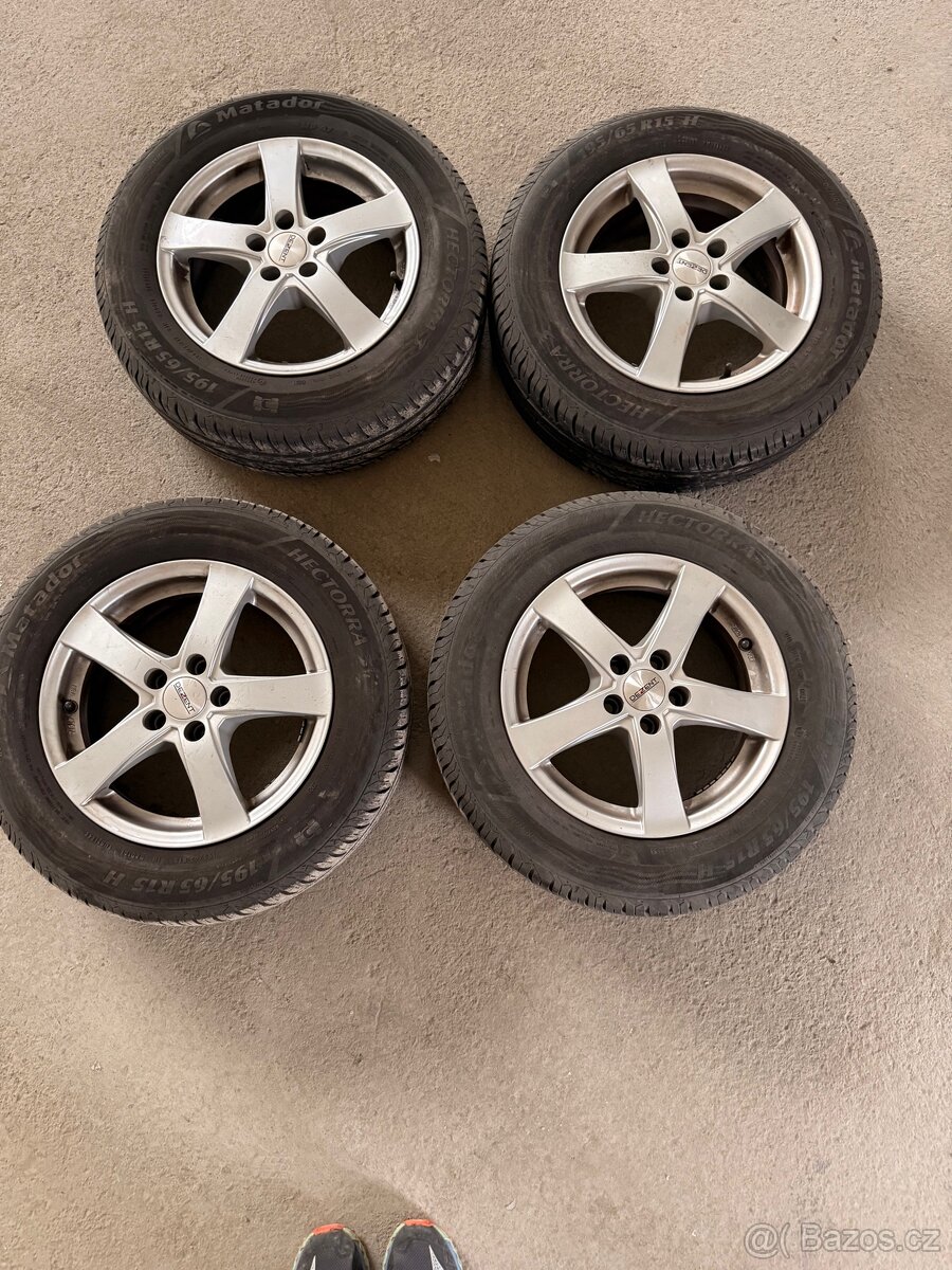 Disky s pneu 5x100 r15