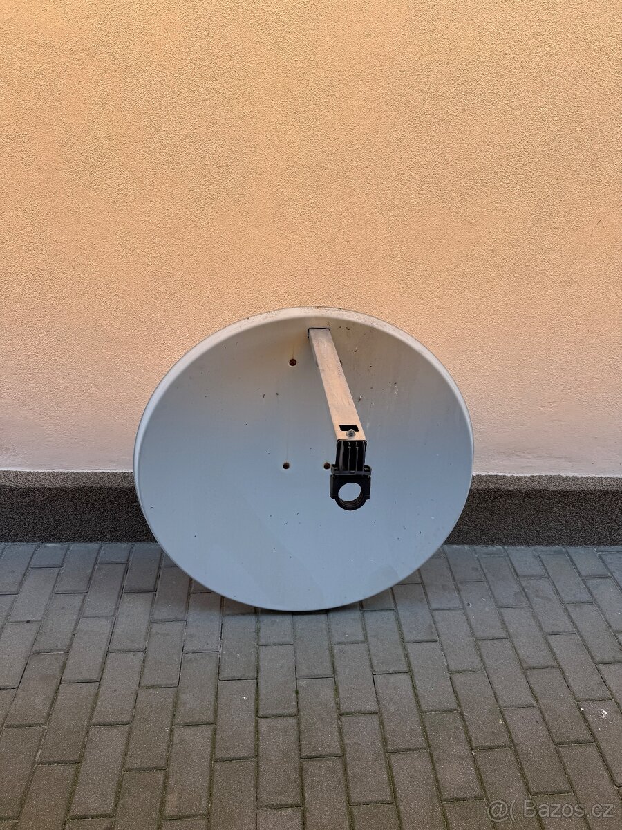 Satelitní Parabola 85cm s držákem