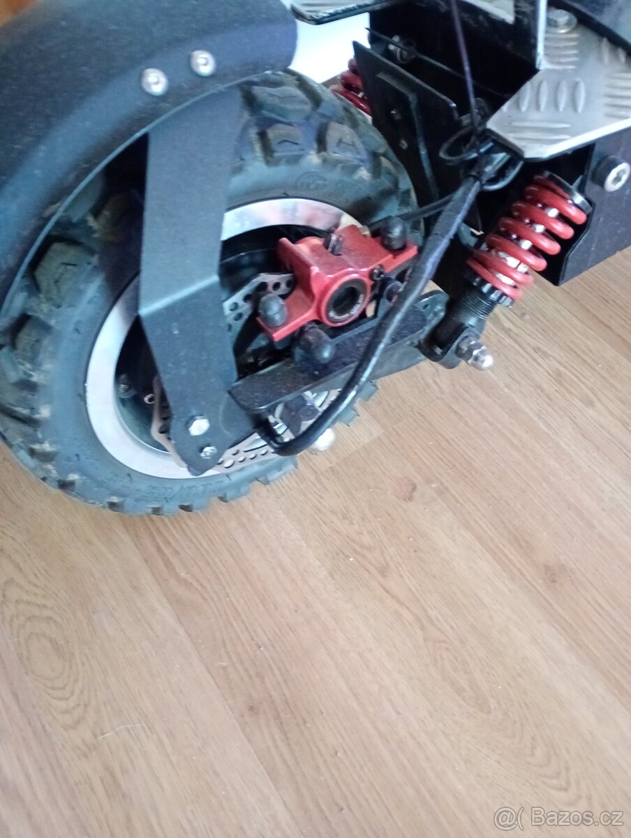 Elektrická koloběžka 2WD EcoWheel