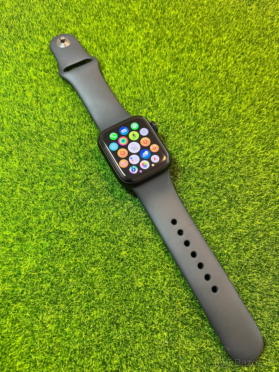 Apple watch SE 2.gen 40mm - 100% baterie