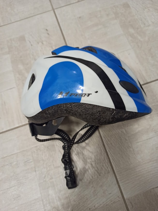 Cyklo helma PRO-T + dětské cyklo rukavice