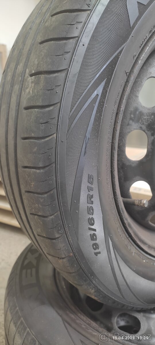 Sada Disky/pneu 5x108 R15 včetně letních pneu Nexen 195/65