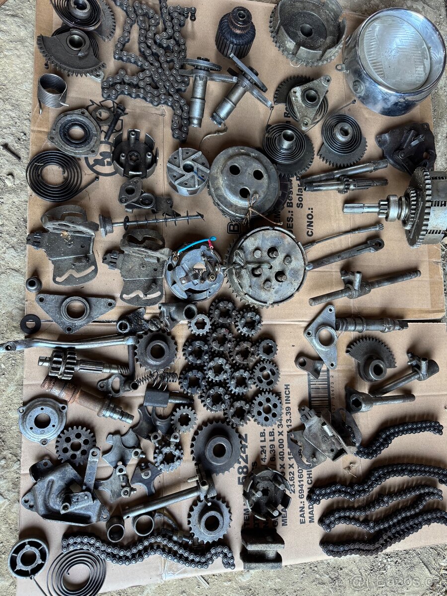 Prodám náhradní díly jawa 250/350/175/125