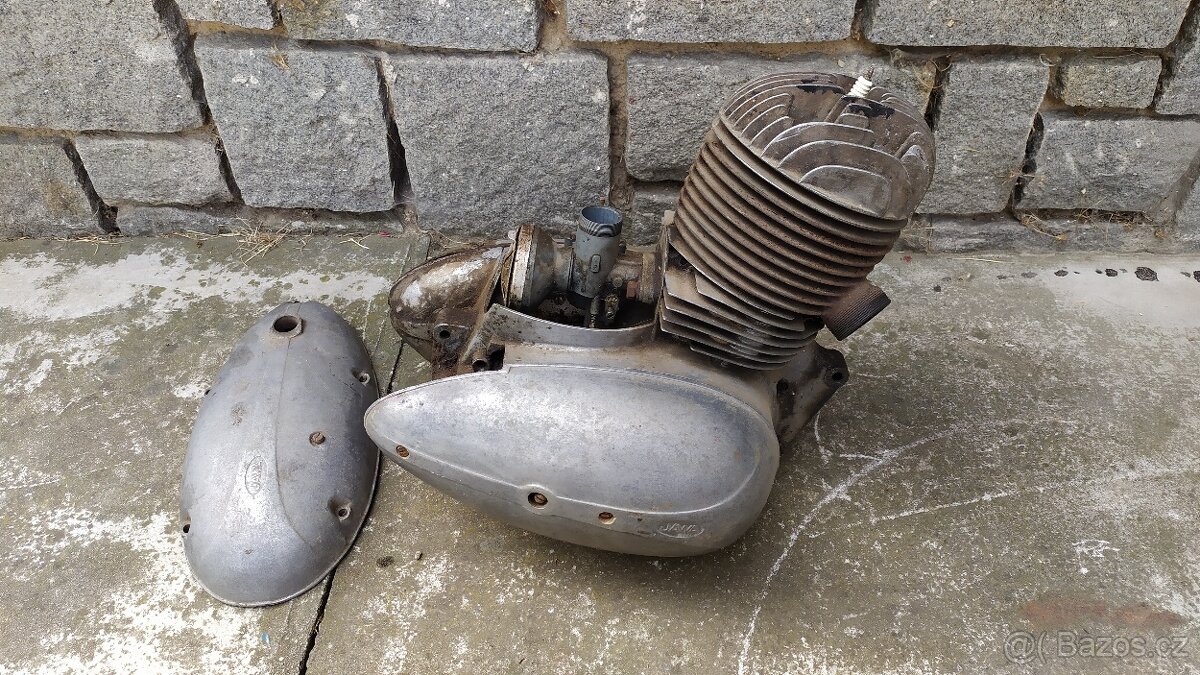 Jawa motor 250 / 353 půlbuben pérák