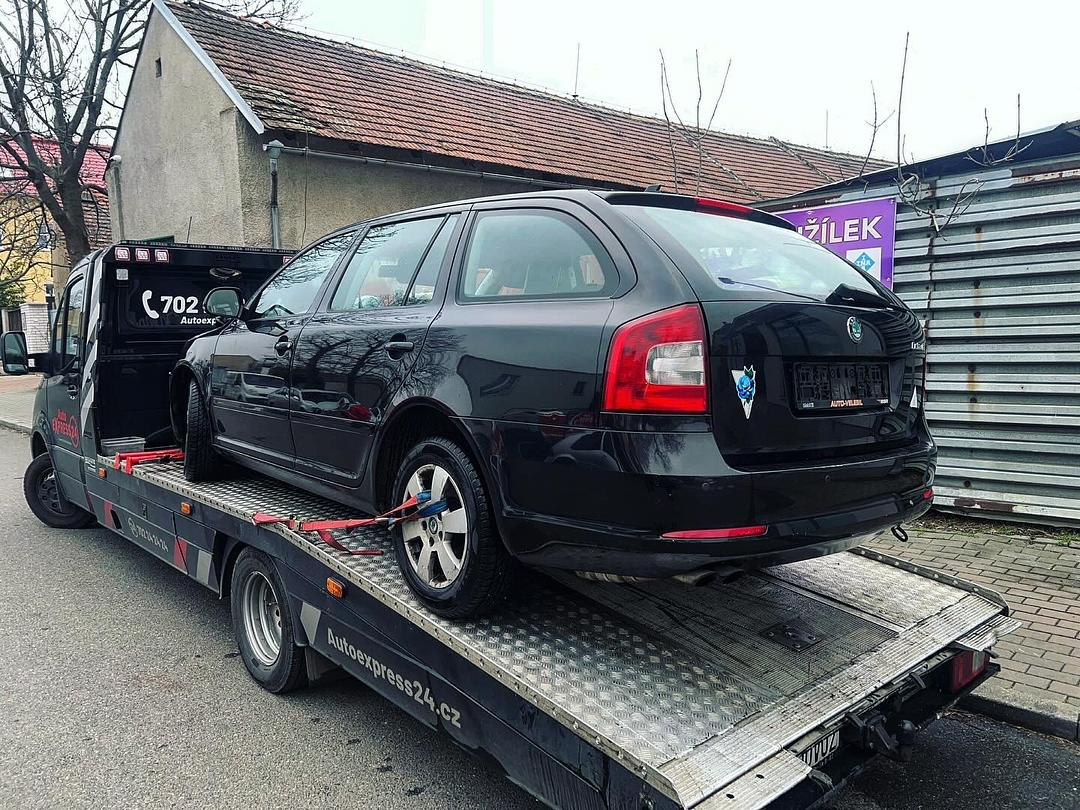 Náhradní díly Škoda Octavia 2 FL kombi 2011 CFHC MSV LF9R
