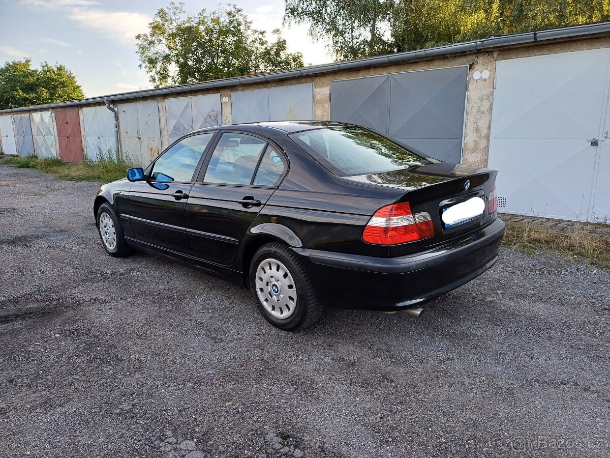 Benzínové BMW 318i ... 153042km