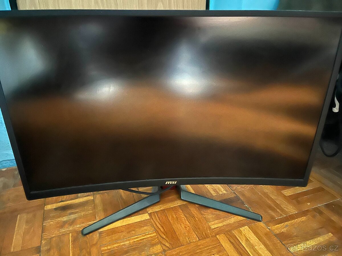 herní monitor