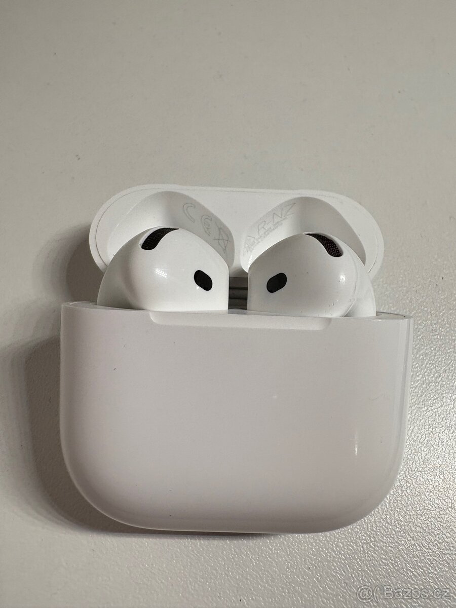 Prodám Apple AirPods (4. generace) – jako nové