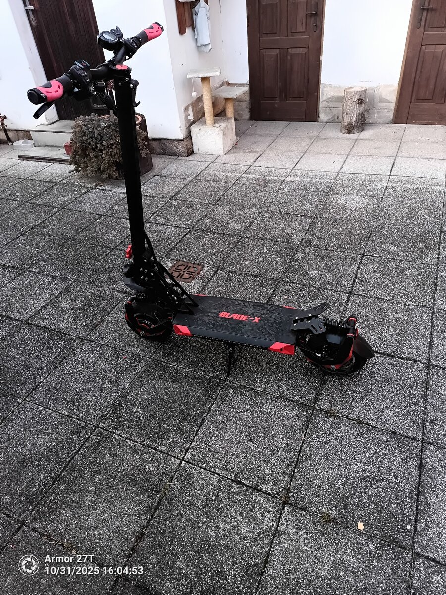 Koloběžka Teverun Blade X minimotors