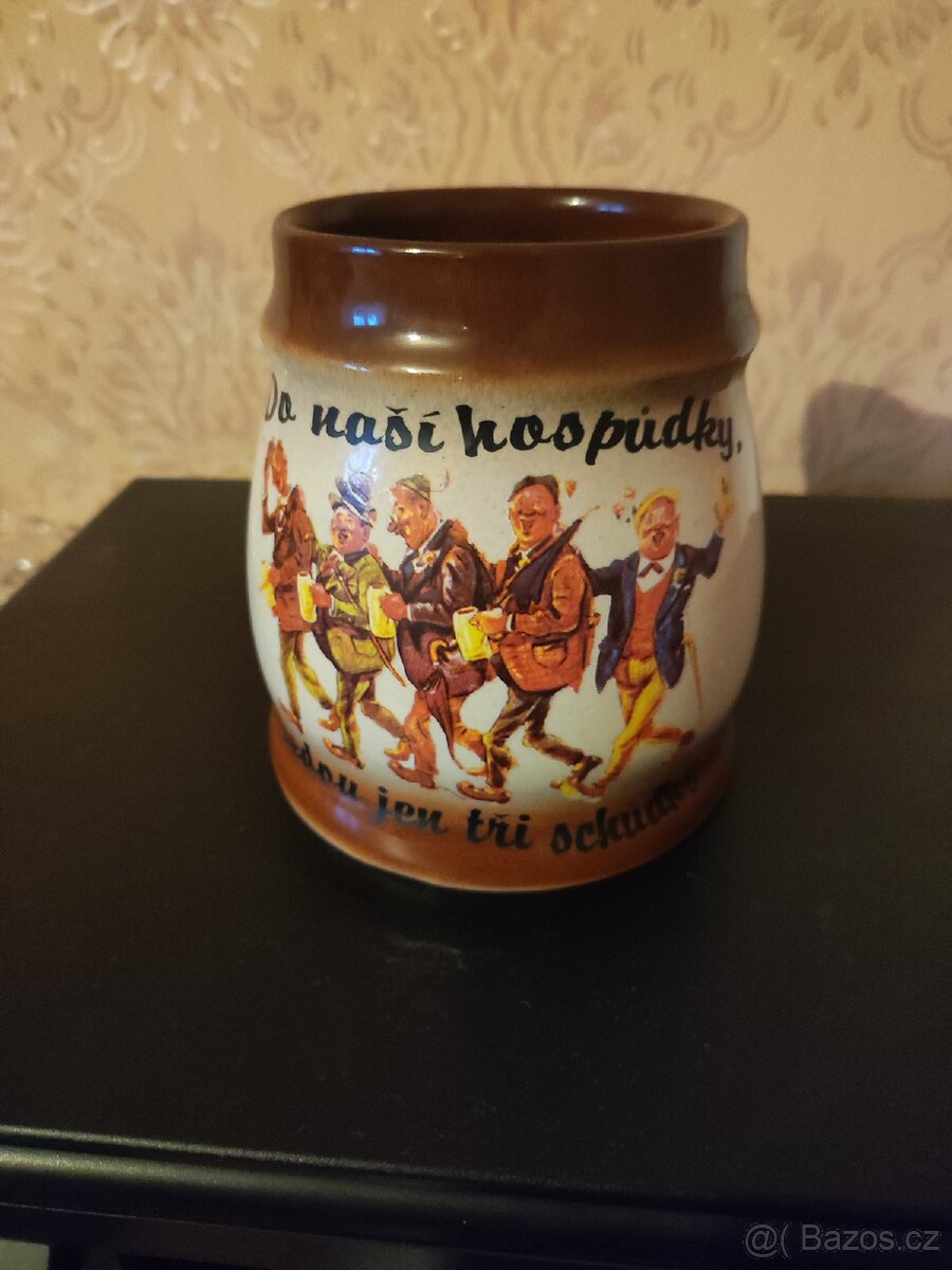 Porcelánový pivní korbel