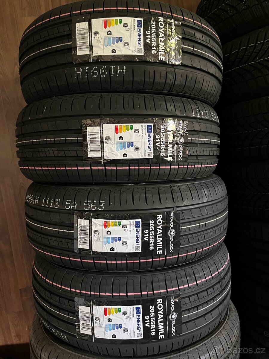 205/55/16 Royal