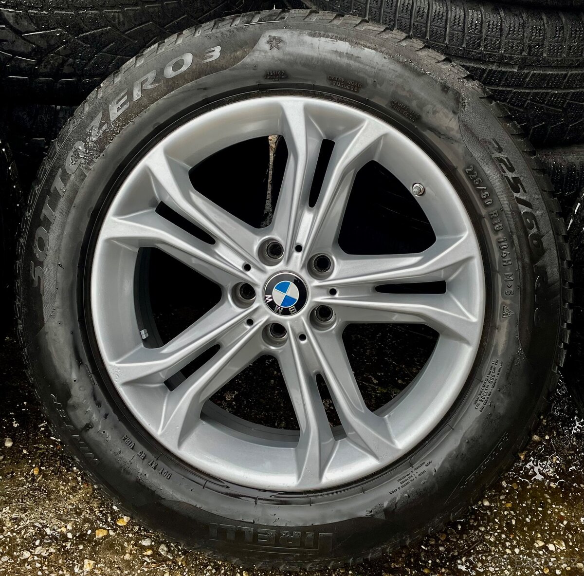 5x112 R18 7J ET22 BMW x3 + 225/60 R18 Pirelli