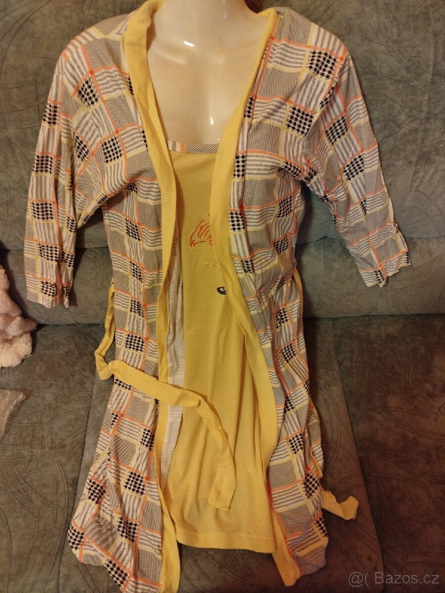 Noční košilka se zupanem