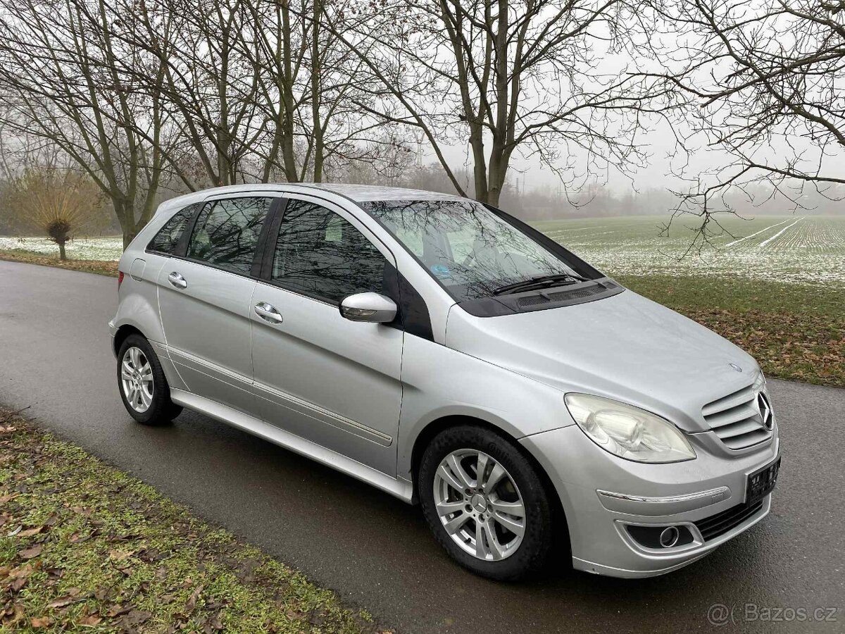 Mercedes-Benz B180 Automat
