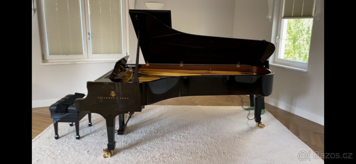 Koncertní křídlo Steinway & Sons Spirio | r D-274