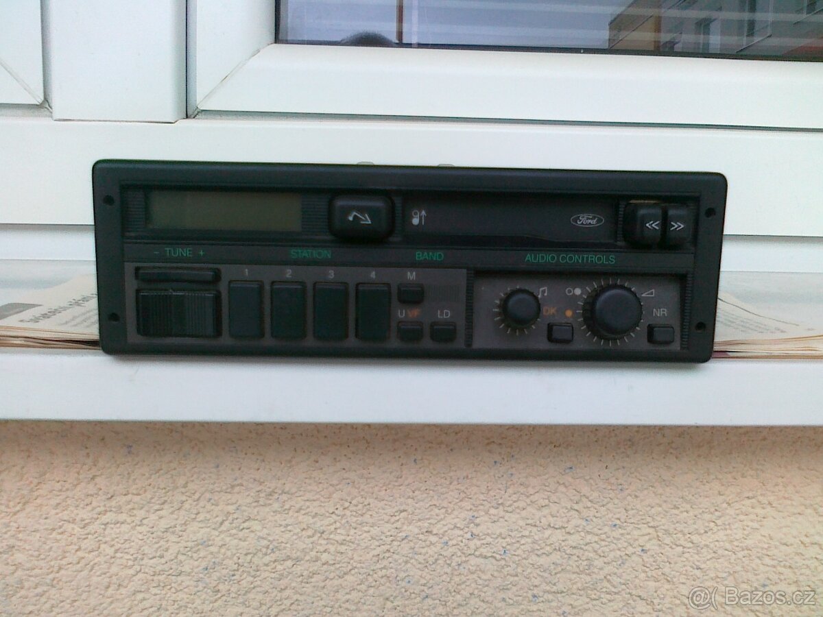 Prodám autorádio FORD..).