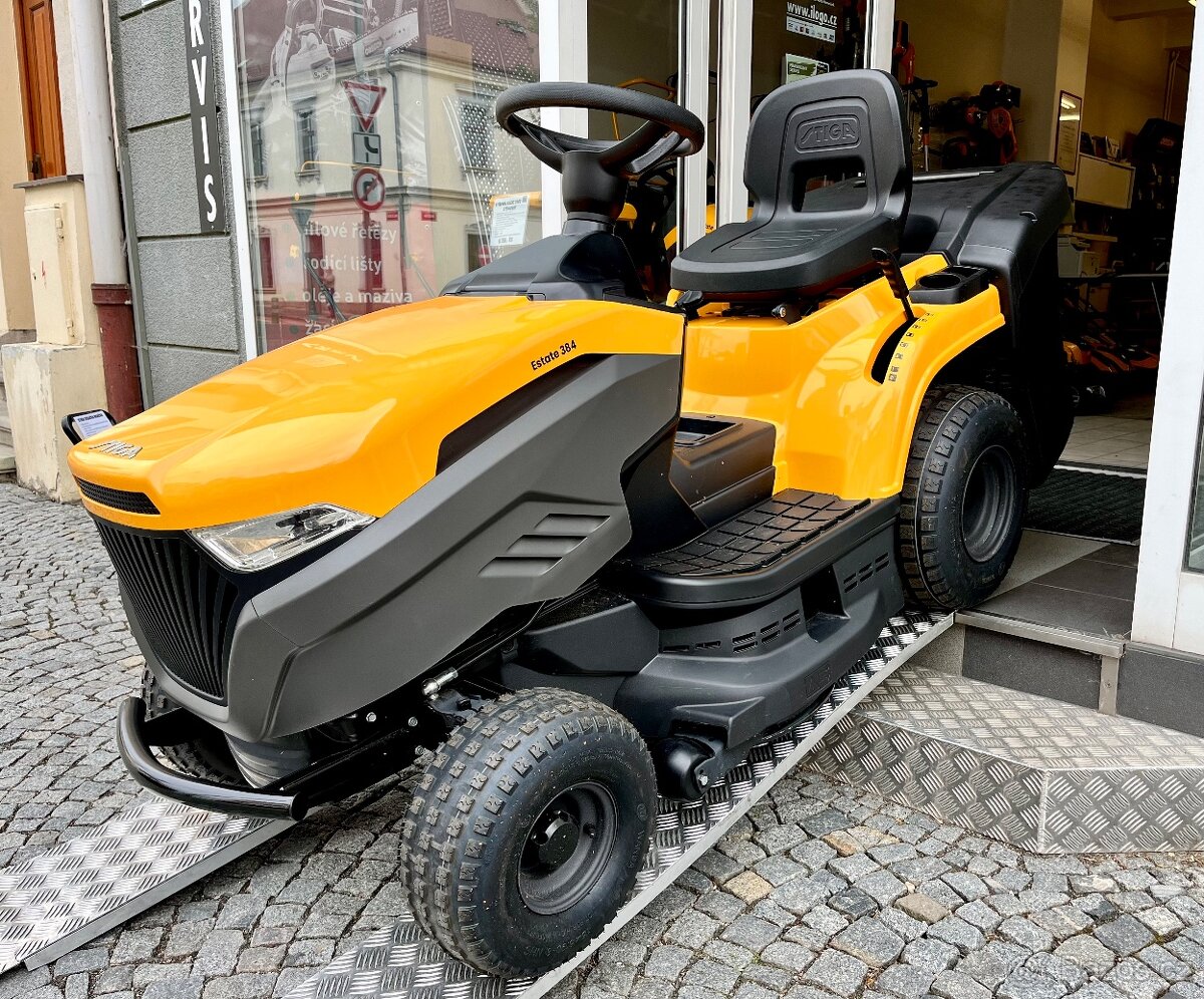 Travní traktor Stiga Estate 384 B+S
