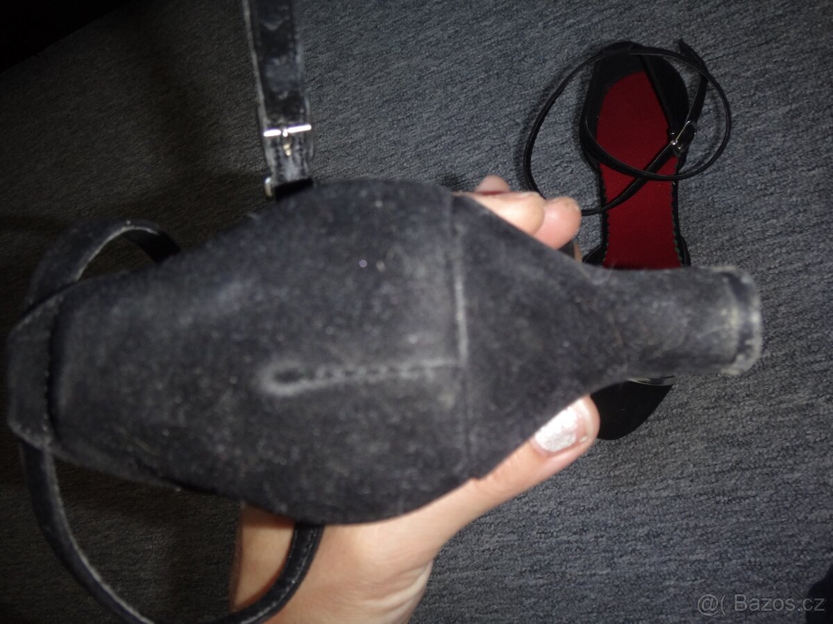 Dívčí střevíčky vel. 35