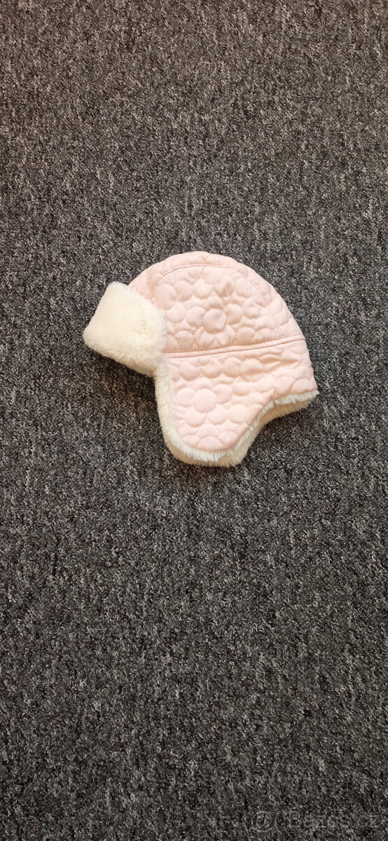 ZIMNÍ ČEPICE PRO HOLČIČKU