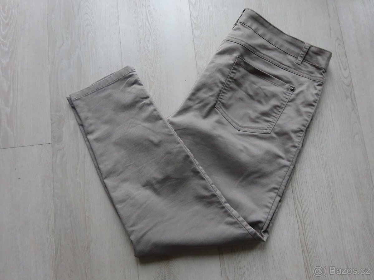 Dámské plátěné kalhoty C&A vel. 44