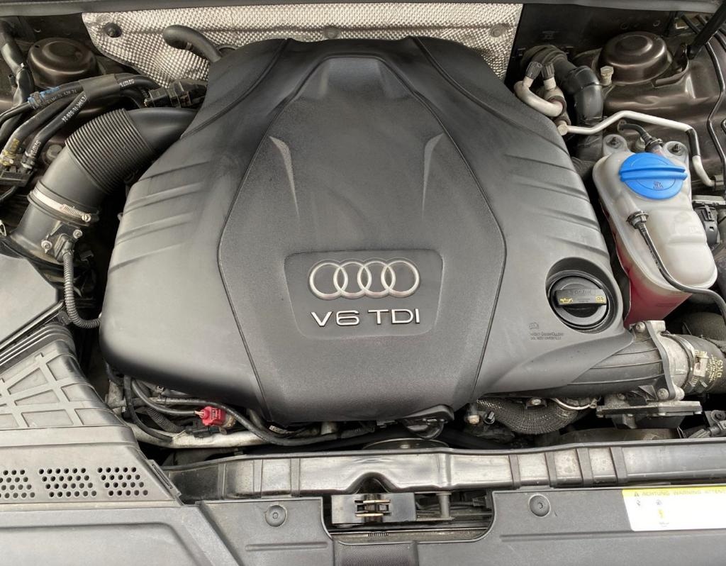 Motor CCW 3.0TDI 176KW Audi A4 B8 8K 121tis.km r.v.2012