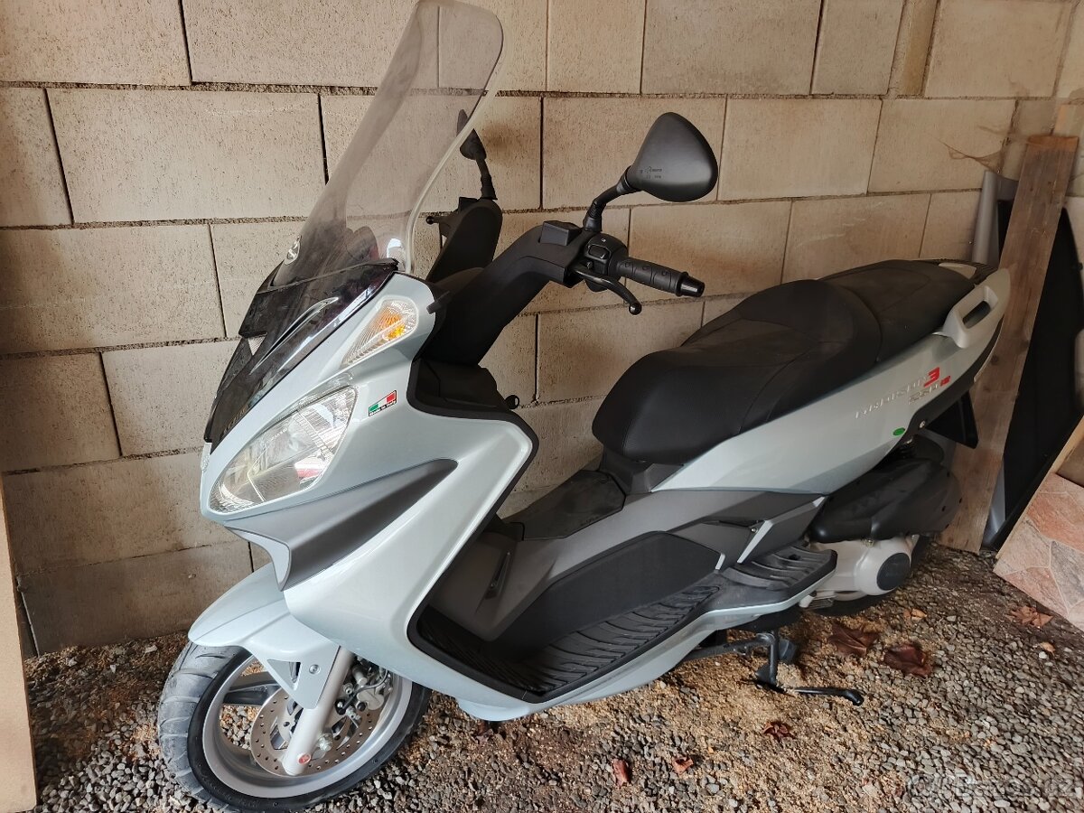 Malaguti madison 250 i.e. r.v. 2010