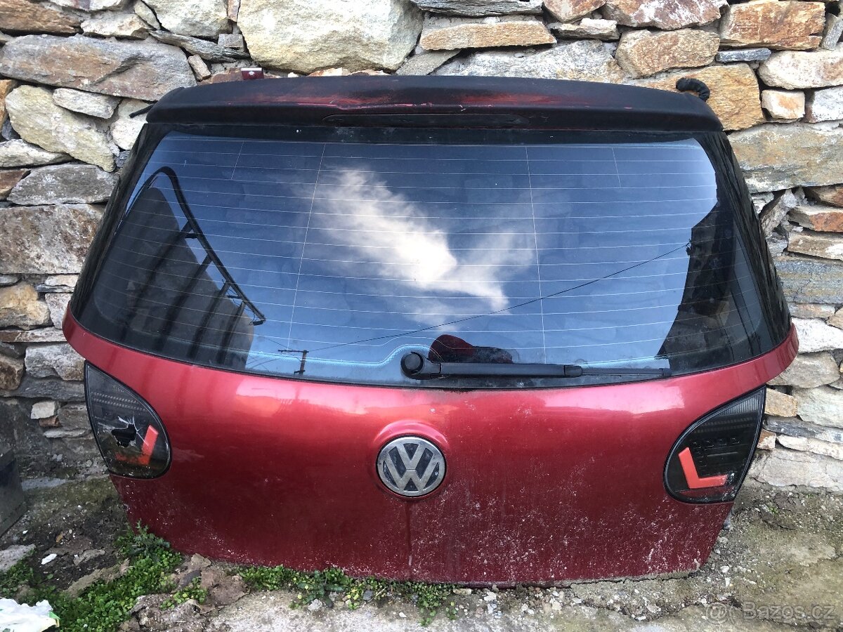 Zadní víko Volkswagen Golf 5 - kompletní