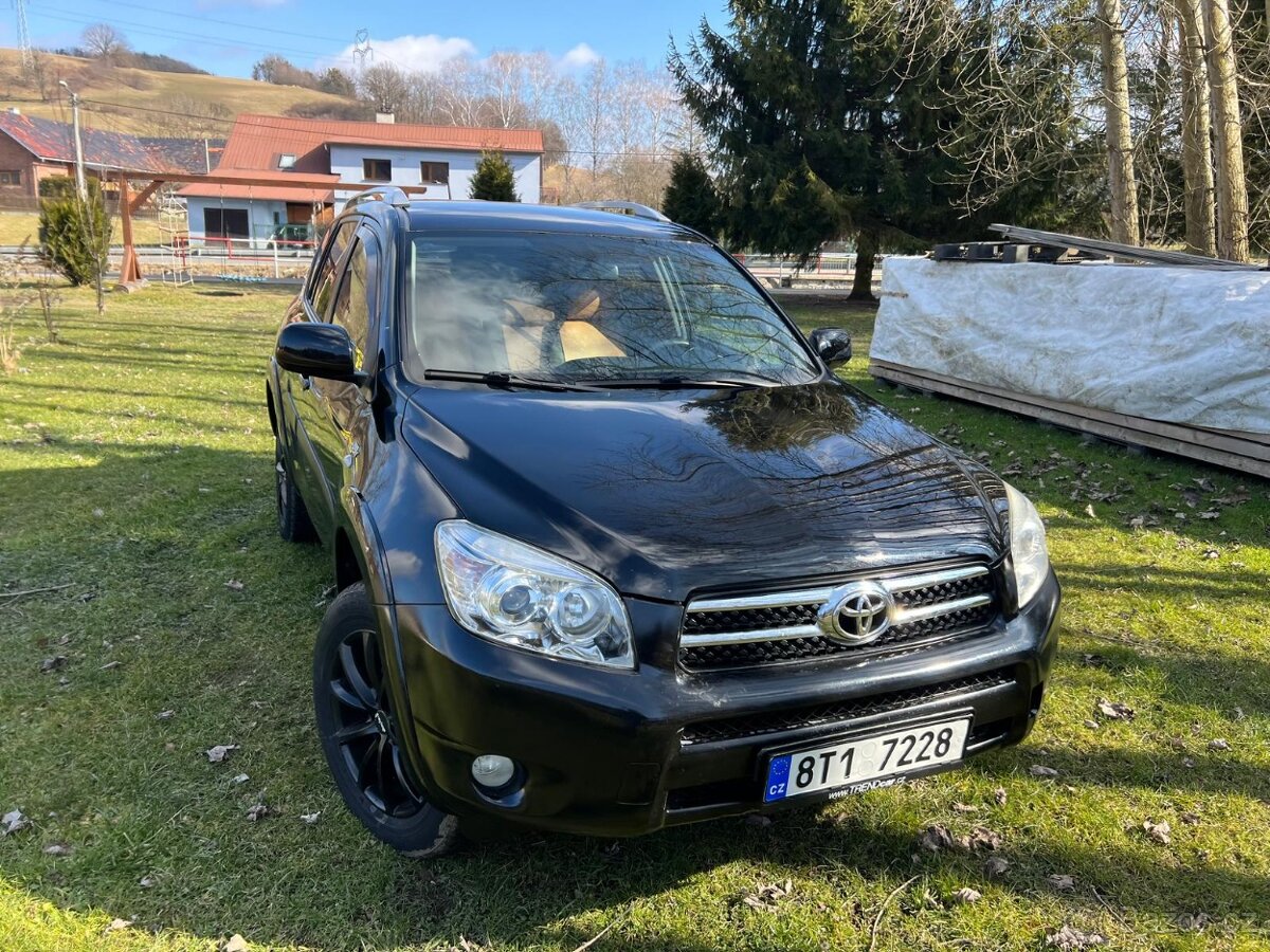 Toyota RAV4 2.2D 130KW,