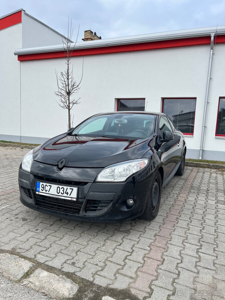 Renault Megane coupe 1.4i 96kw, rv. 2010, najeto 122tis.