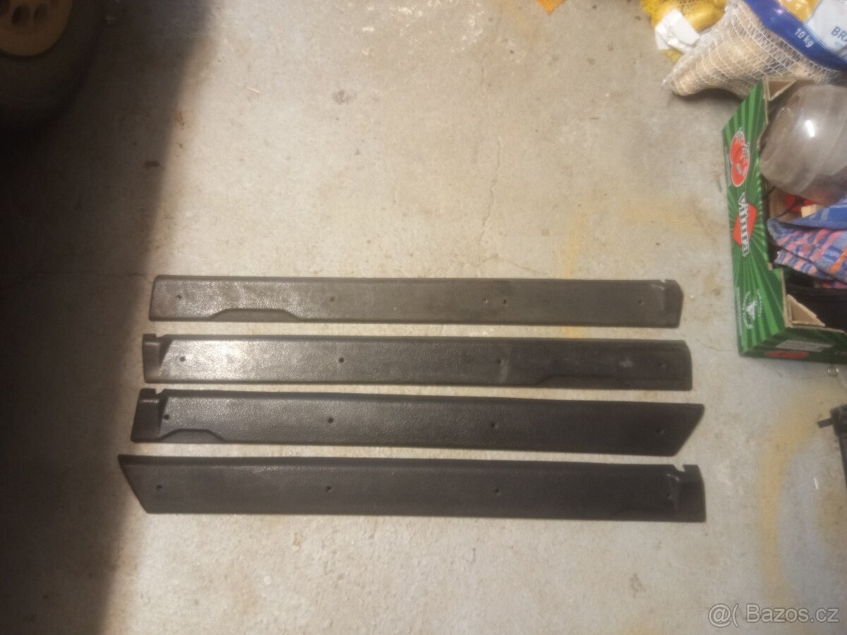 Škoda 120L 120LS 125L 120GLS 130GL Ipury na dveře