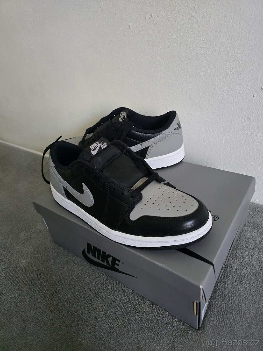 Air Jordan 1 Retro Low OG 42.5