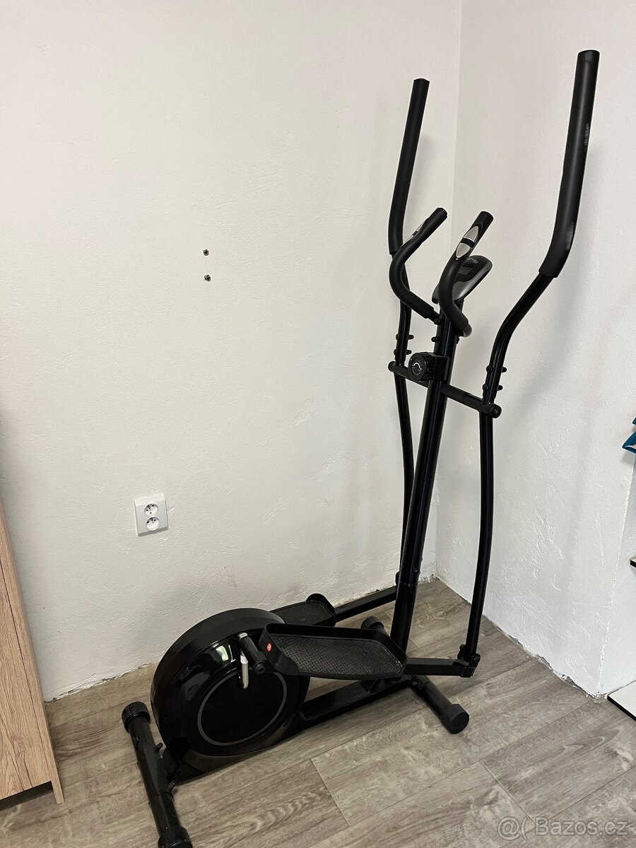 Eliptický trenažér HOUSEFIT MOTIO 15