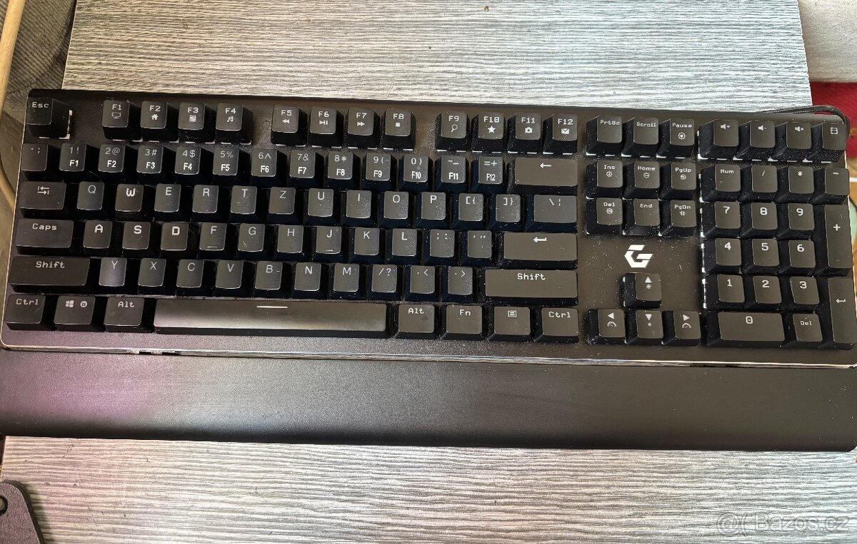 Mechanická klávesnice