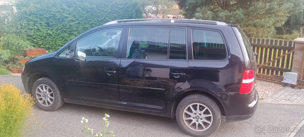 VW Touran 2.0FSI, 103kW, 4/2005