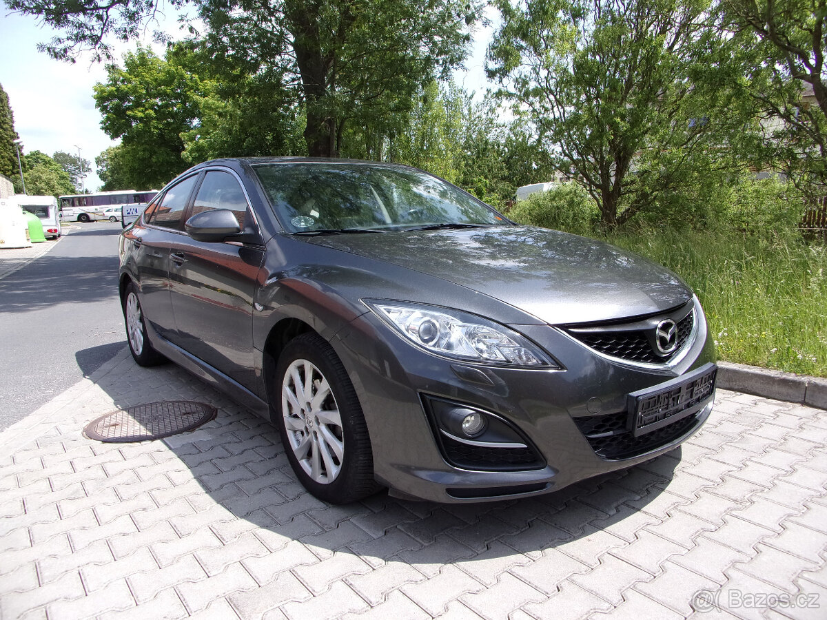 Mazda 6 lifback 2.0 i 16V,super výbava,krásný stav,1.majitel