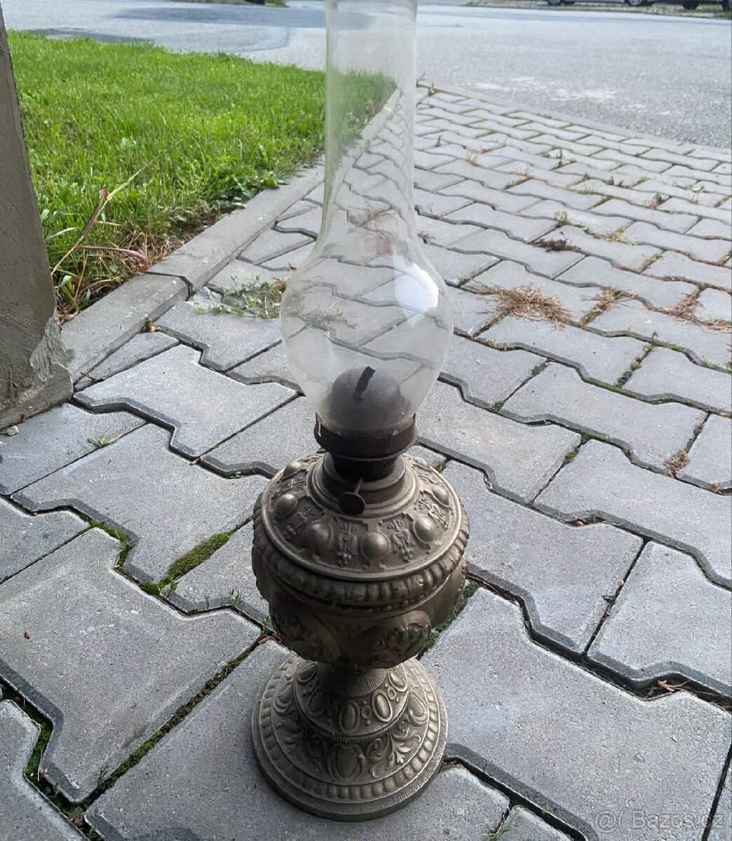 Petrolejová lampa