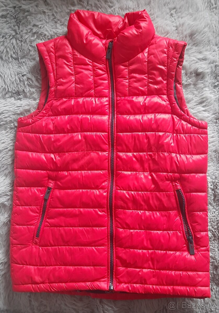 Prošívaná vesta Reserved, vel. 128