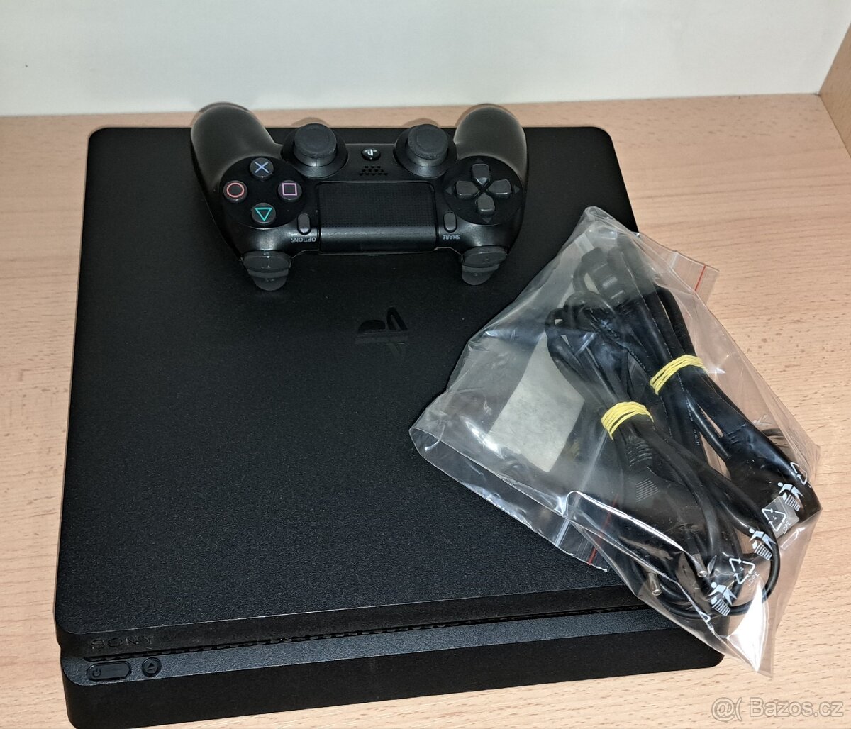 SONY PSX4 slim, 1TB
