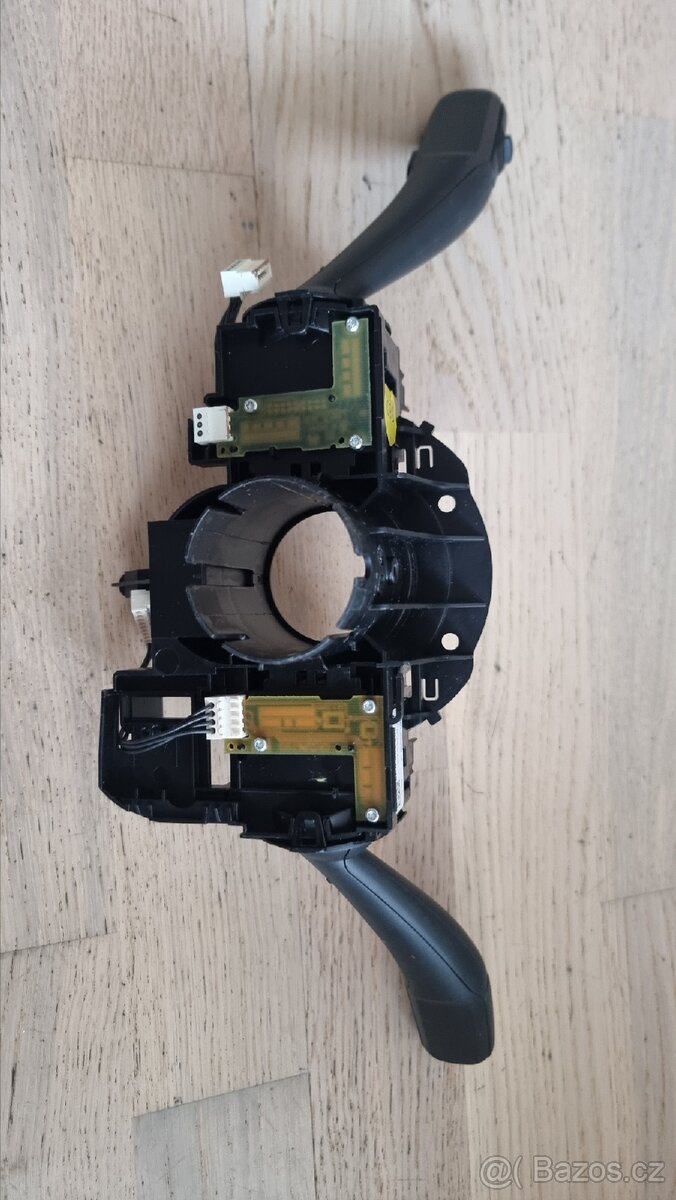 Páčky pod volant Audi – originál modul, dobrý stav