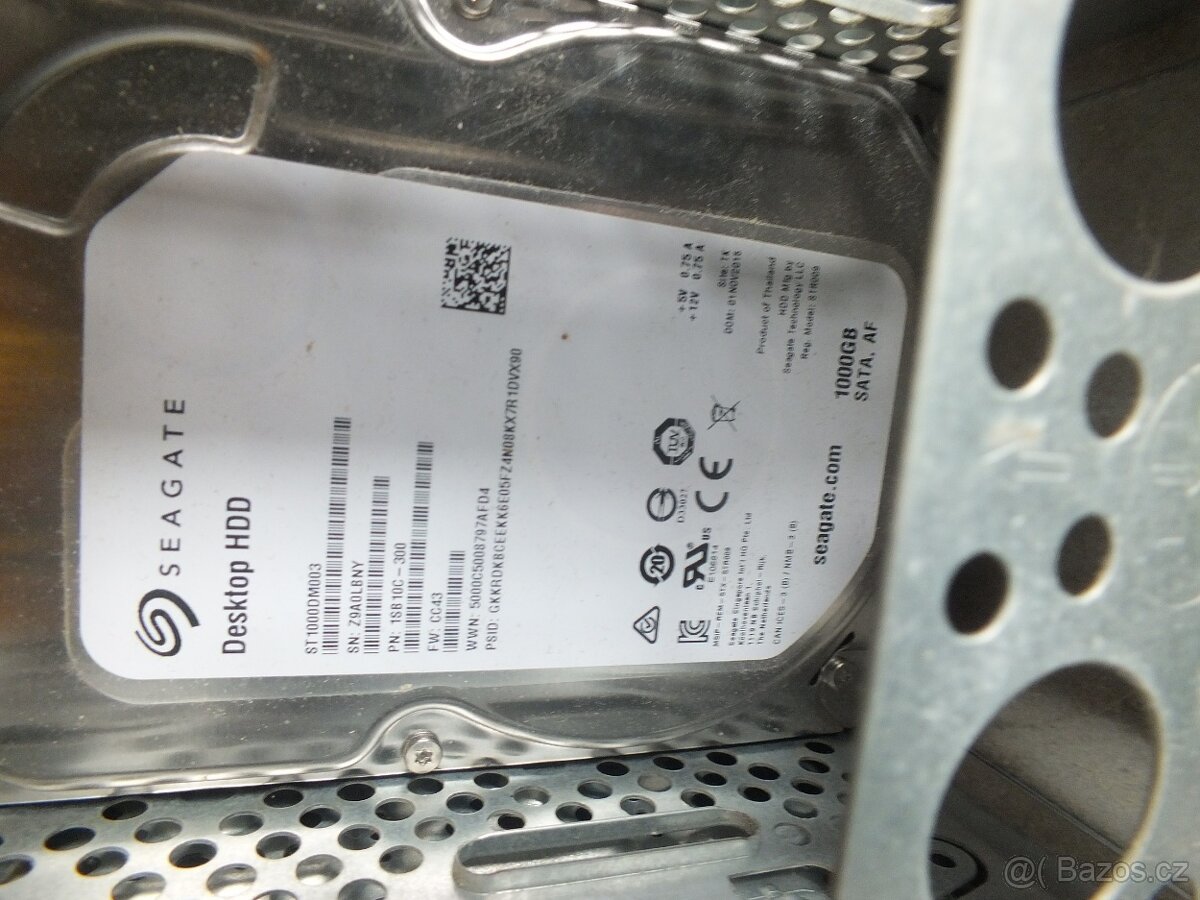 stolní PC - HP - prodej -WIN 10 pro 64bit SSD disk