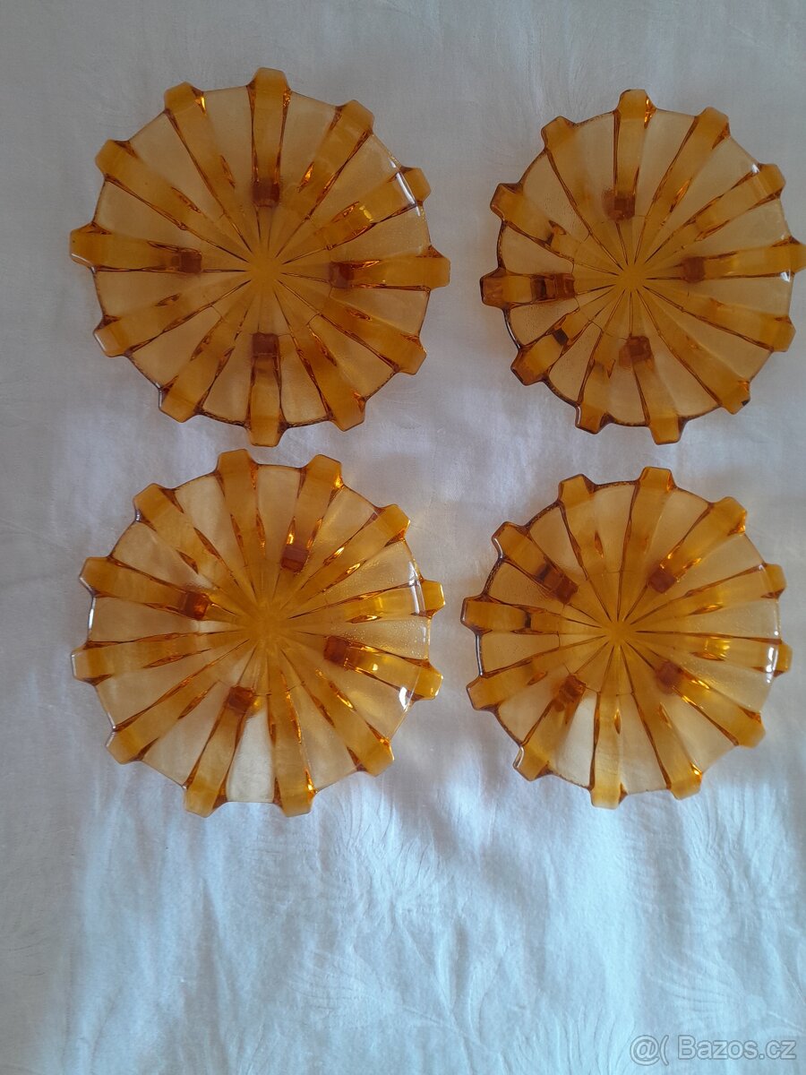 STAROŽITNÉ SKLENĚNÉ MISKY Art Deco  -  čtyři kusy