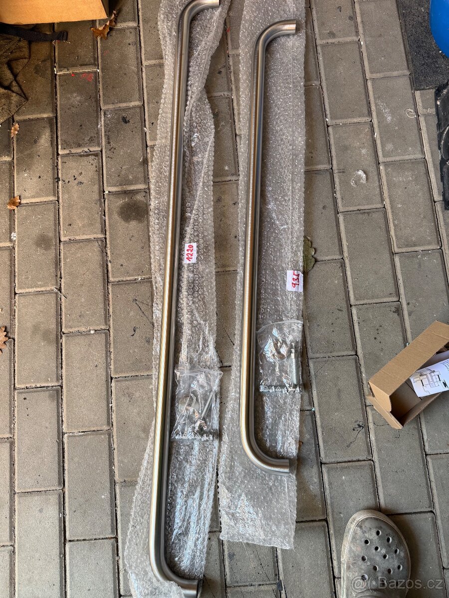 Nerezová dveřní madla délce 935 a 1220